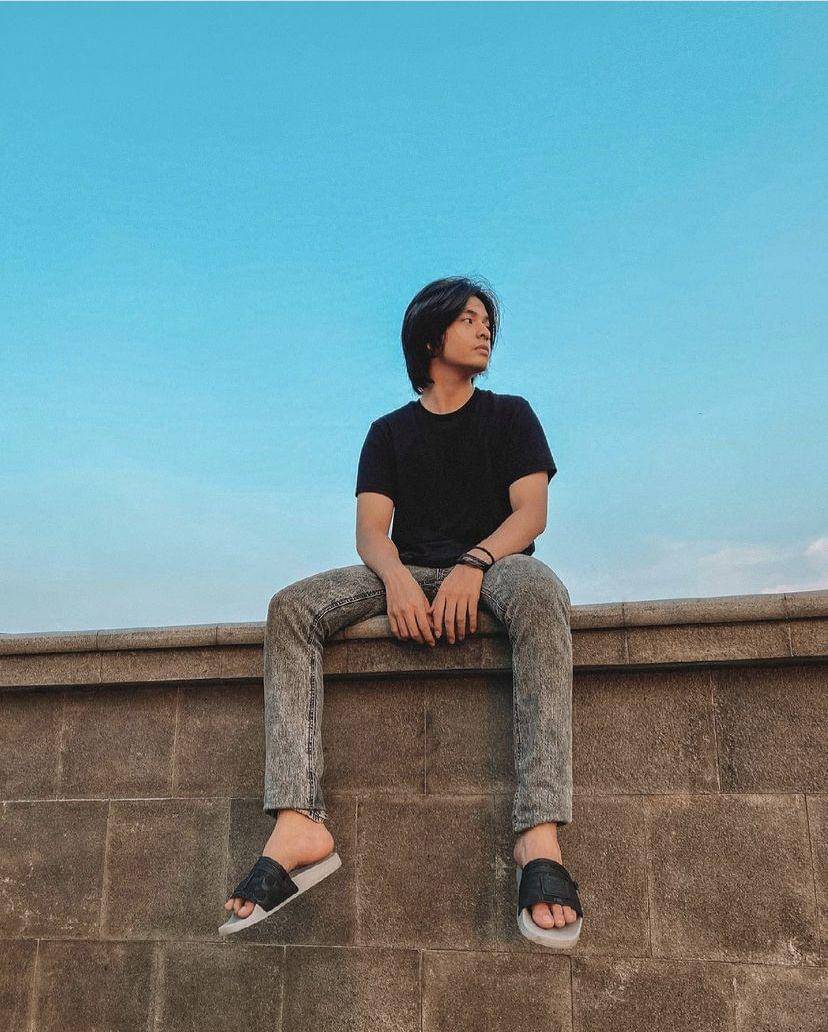 OOTD ala Angga Yunanda (instagram.com/anggayunandareal16)