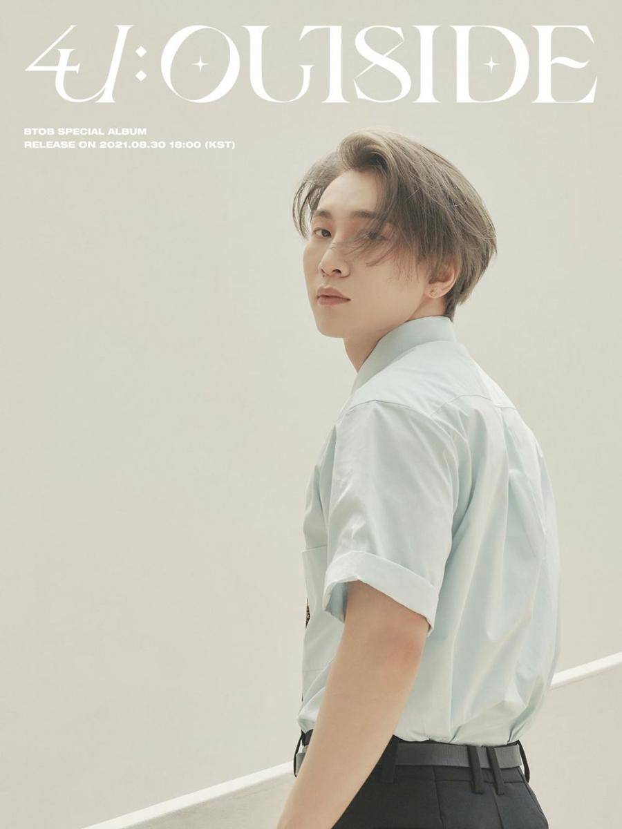 Eunkwang BTOB 4U di teaser special album 4U : OUTSIDE versi Awake. (twitter.com/OFFICIALBTOB)