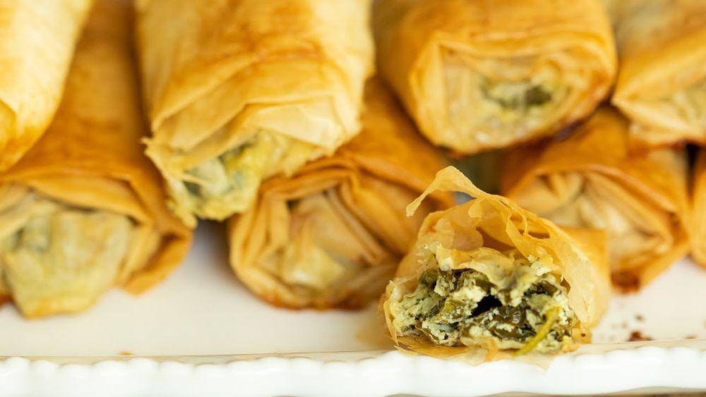 ilustrasi spanakopita roll pancake (youtube.com/Dimitra's Dishes)
