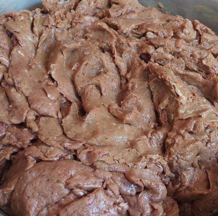 daging giling dan bumbu (Instagram.com/oemah_dekmong)