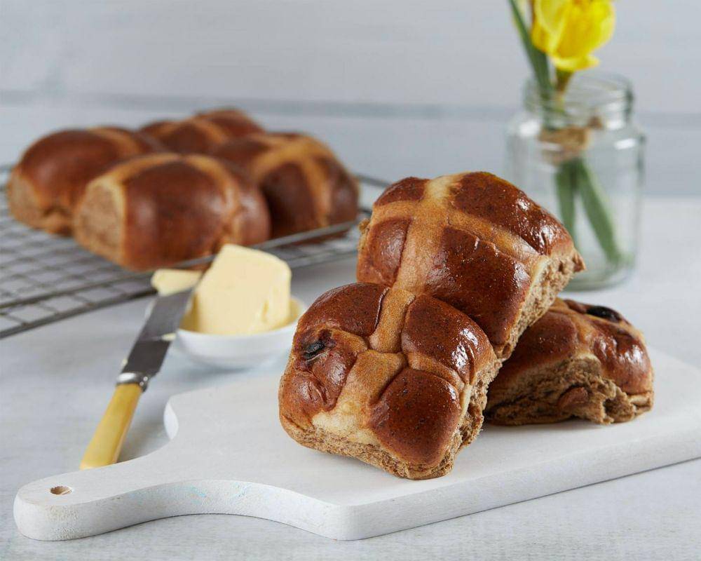 ilustrasi choco orange hot cross bun (unsplash.com/Seriously Low Carb)