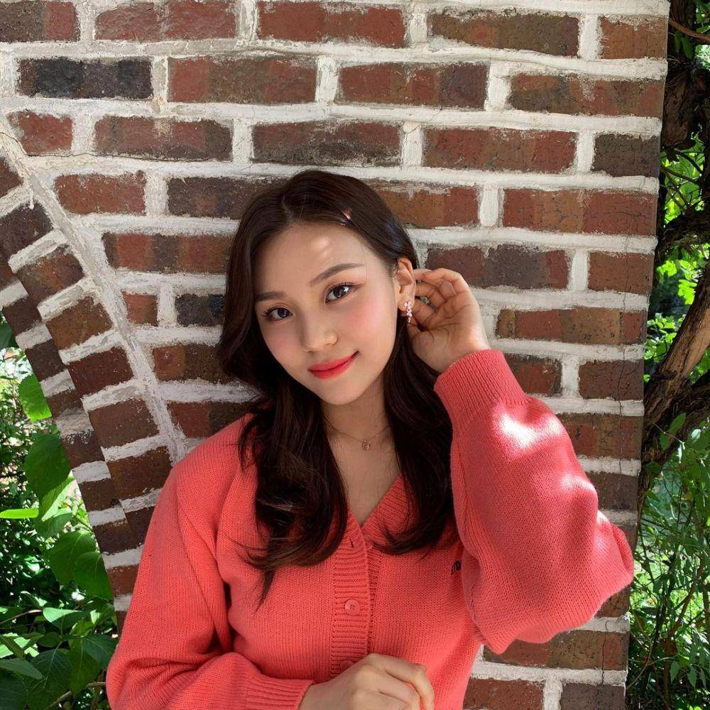Umji GFriend (instagram.com/ummmmm_j.i)
