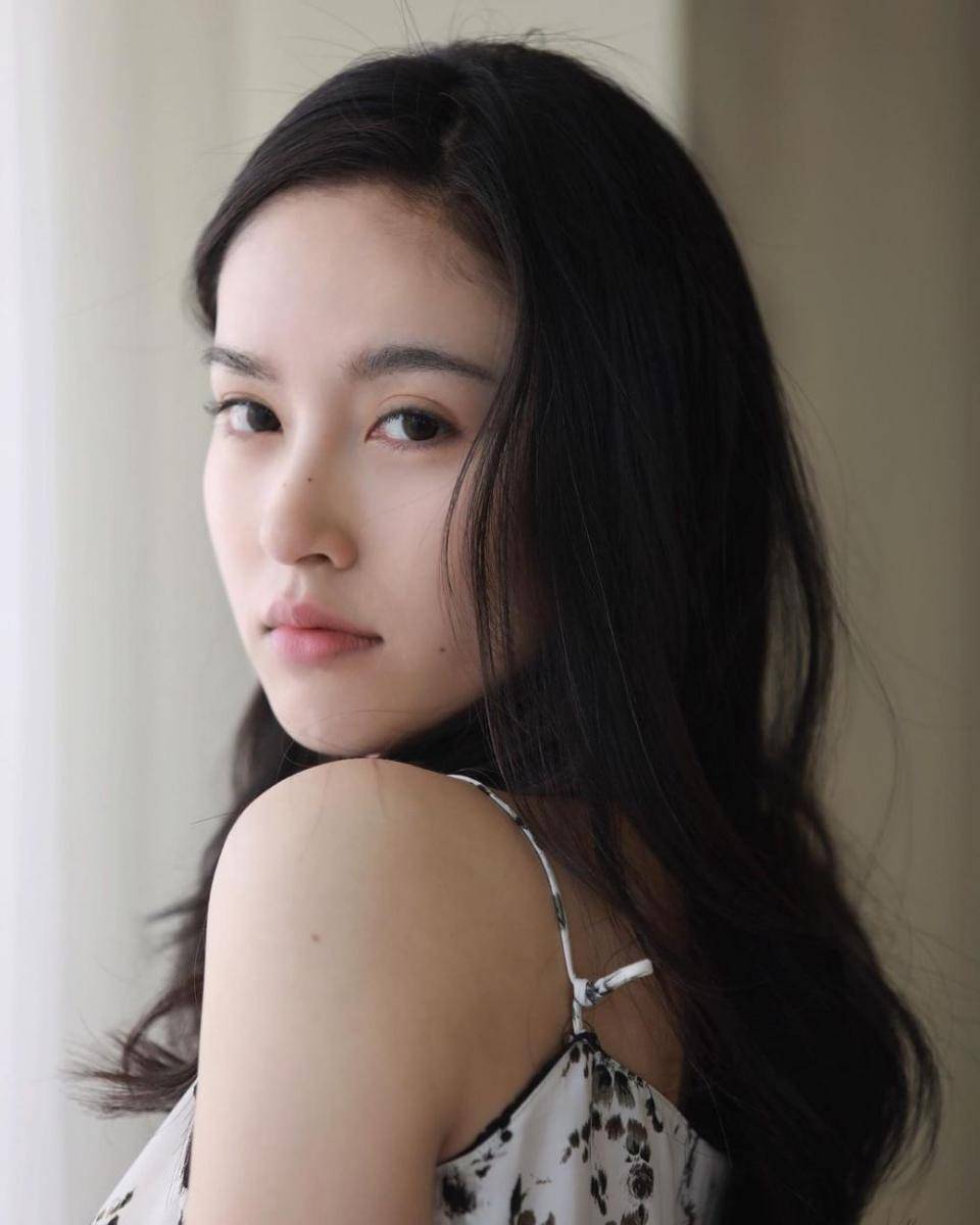 Nong Poy (instagram.com/poydtreechada)