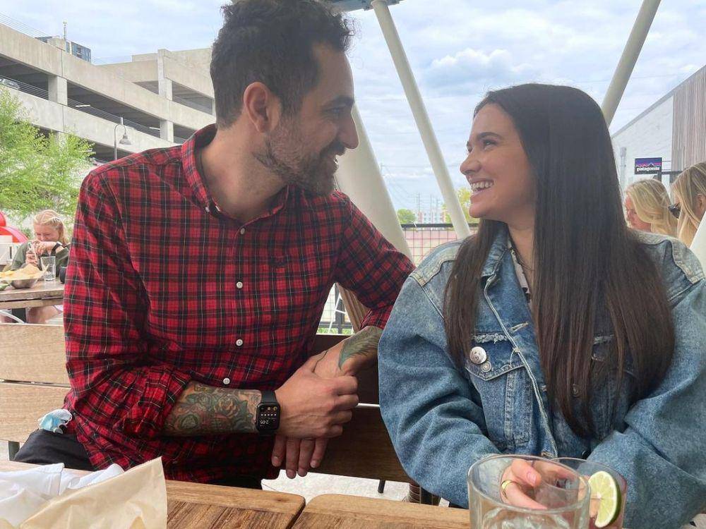 Katie Stevens dan Paul (instagram.com/thekatiestevens)