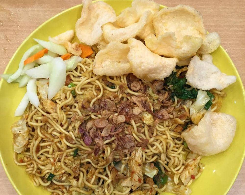 Kesukaan Semua Orang, Begini Resep Membuat Mie Goreng Ayam Sayur