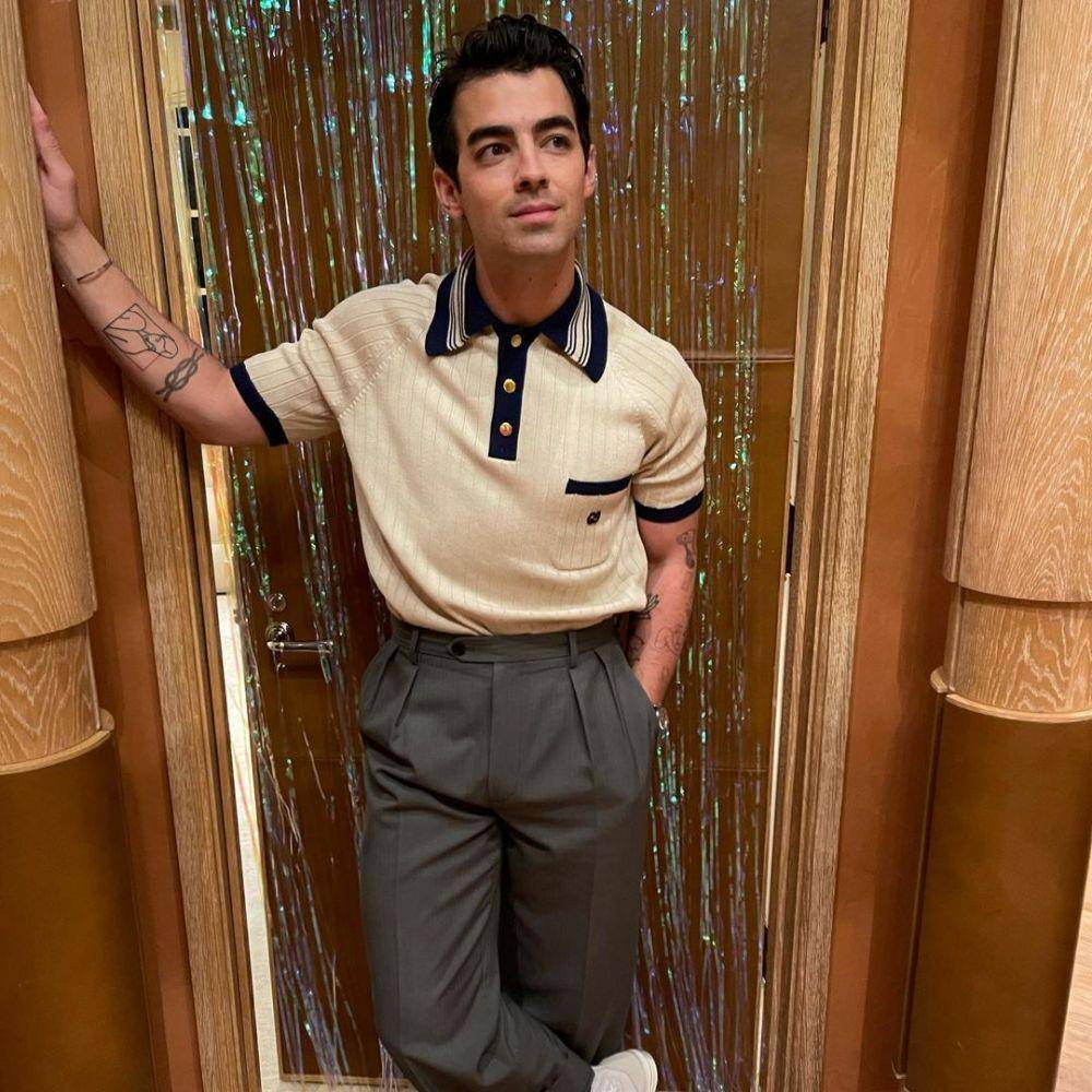 Joe Jonas (instagram.com/shopiet)