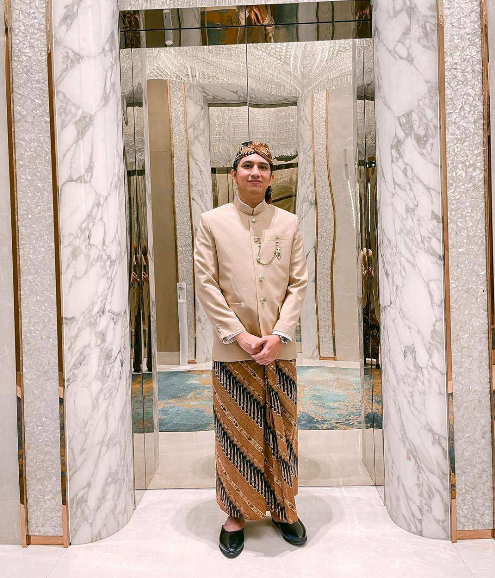 Adit Adiyatma (instagram.com/aditadiyatma/)