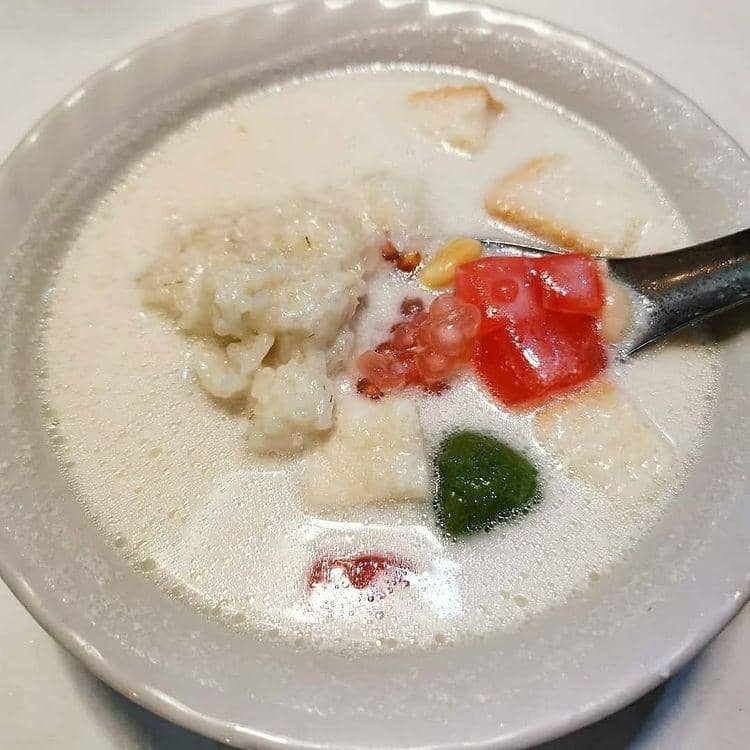 Warung Srie Redjeki (instagram.com/warung_srieredjeki)