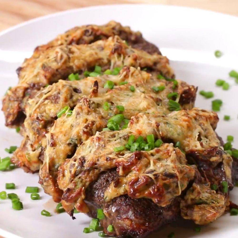 ilustrasi steak ayam (tasty.co)