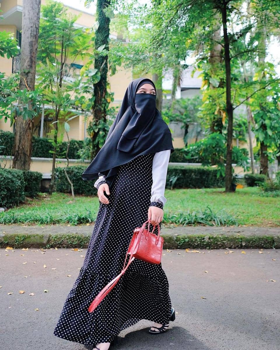 Wardah Maulina (instagram.com/wardahmaulina_)