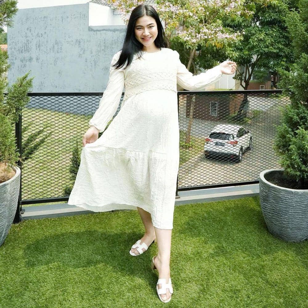 Felicya Angelista (instagram.com/felicyangelista_)