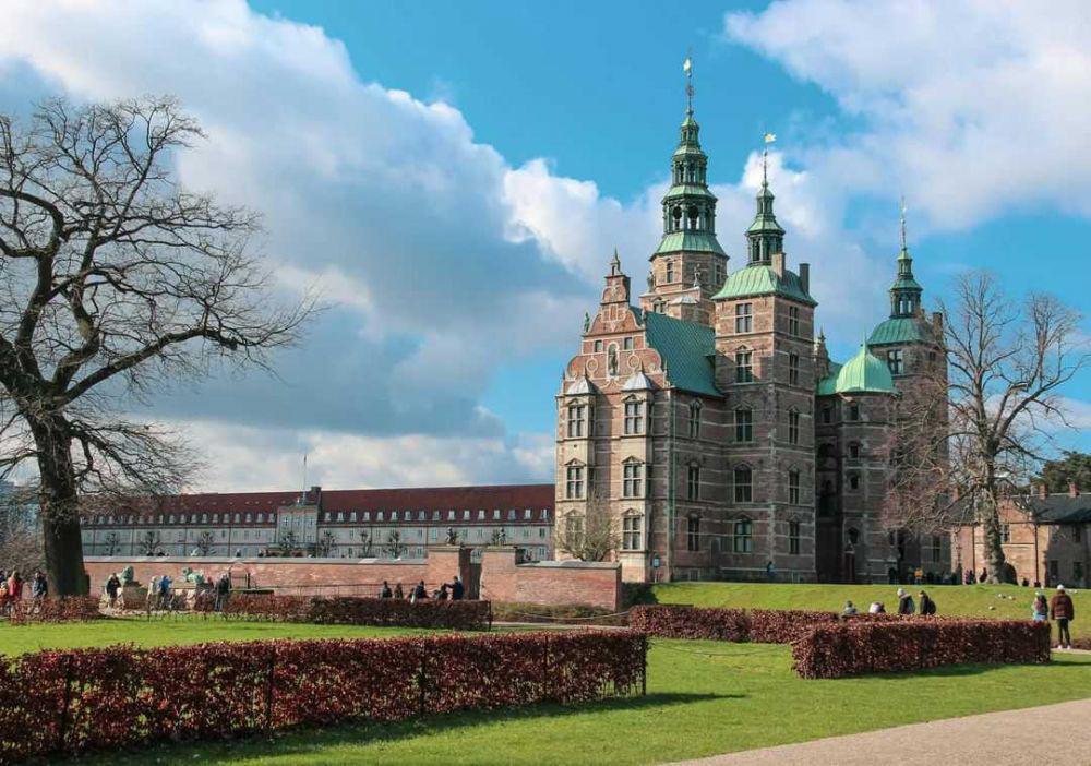 7 Destinasi Wisata di Kopenhagen, Kota Paling Bahagia di Dunia