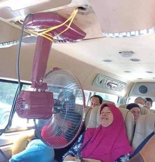cara absurd gunakan kipas angin (instagram.com/sukijan)
