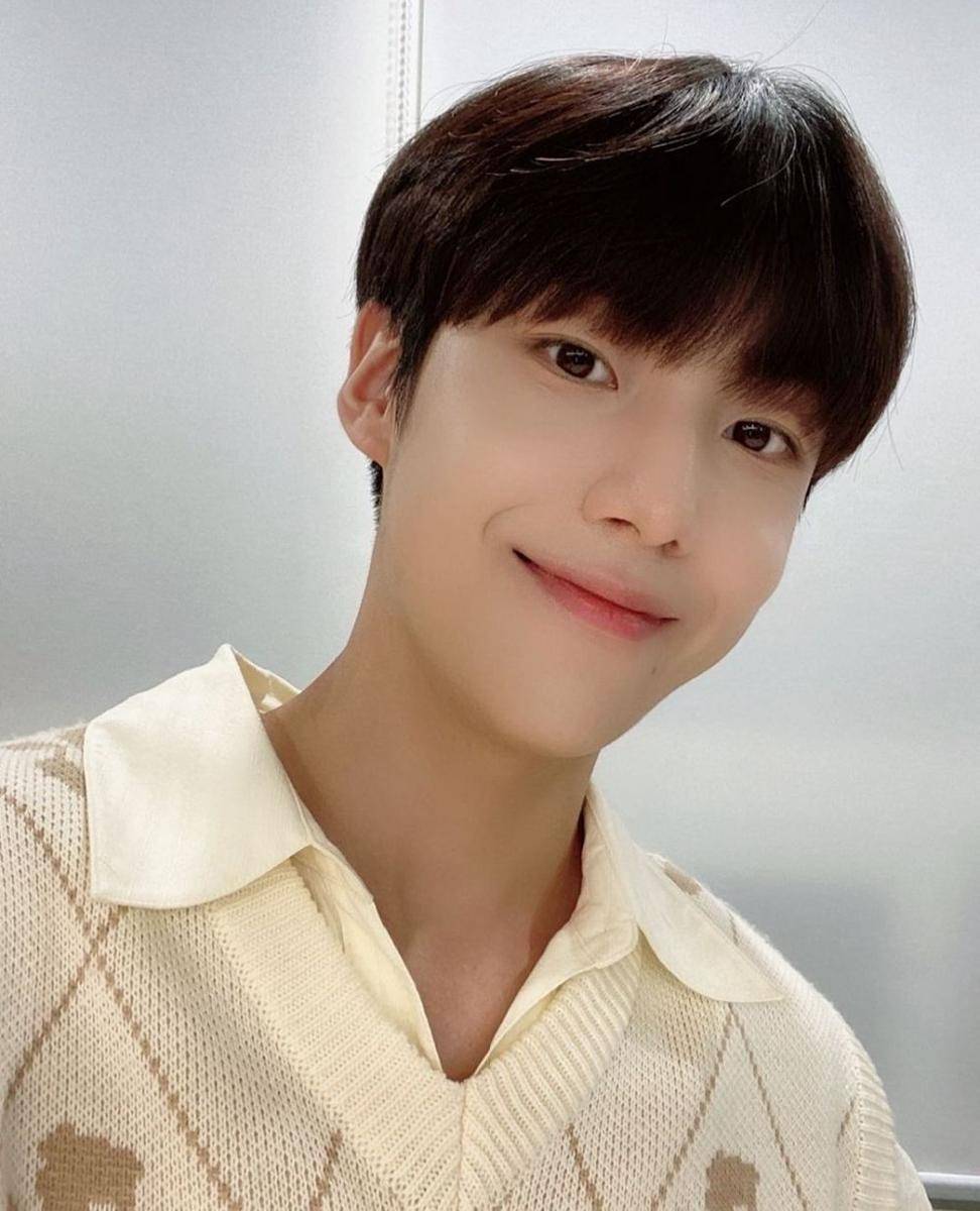 Lee Eun Sang (instagram.com/2eunsang_official)