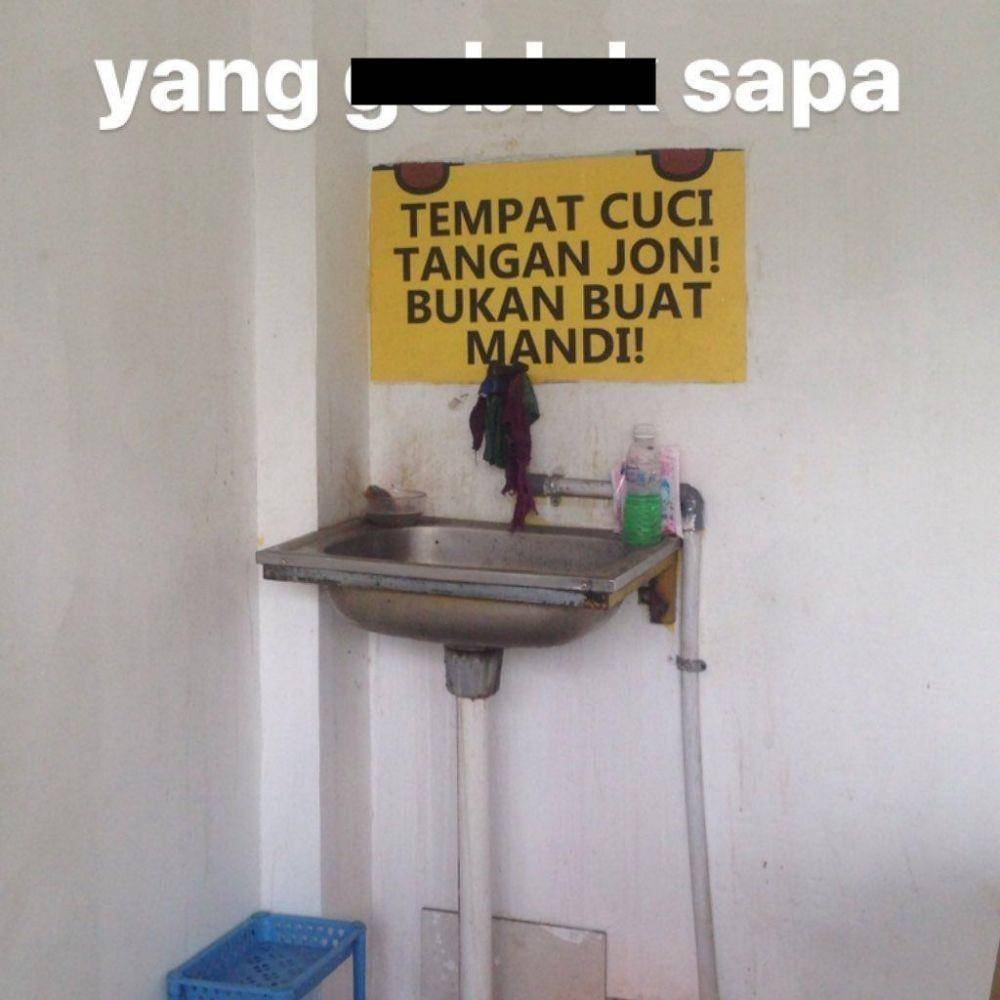 tulisan cuci tangan kocak (twitter.com/dahiyasu)