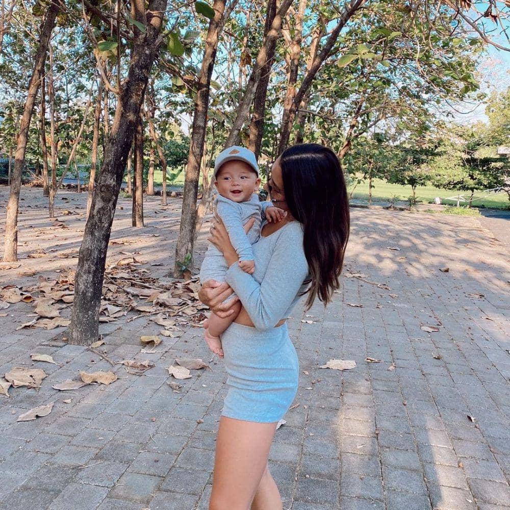 Jennifer dan Kiyoji (instagram.com/jenniferbachdim/)