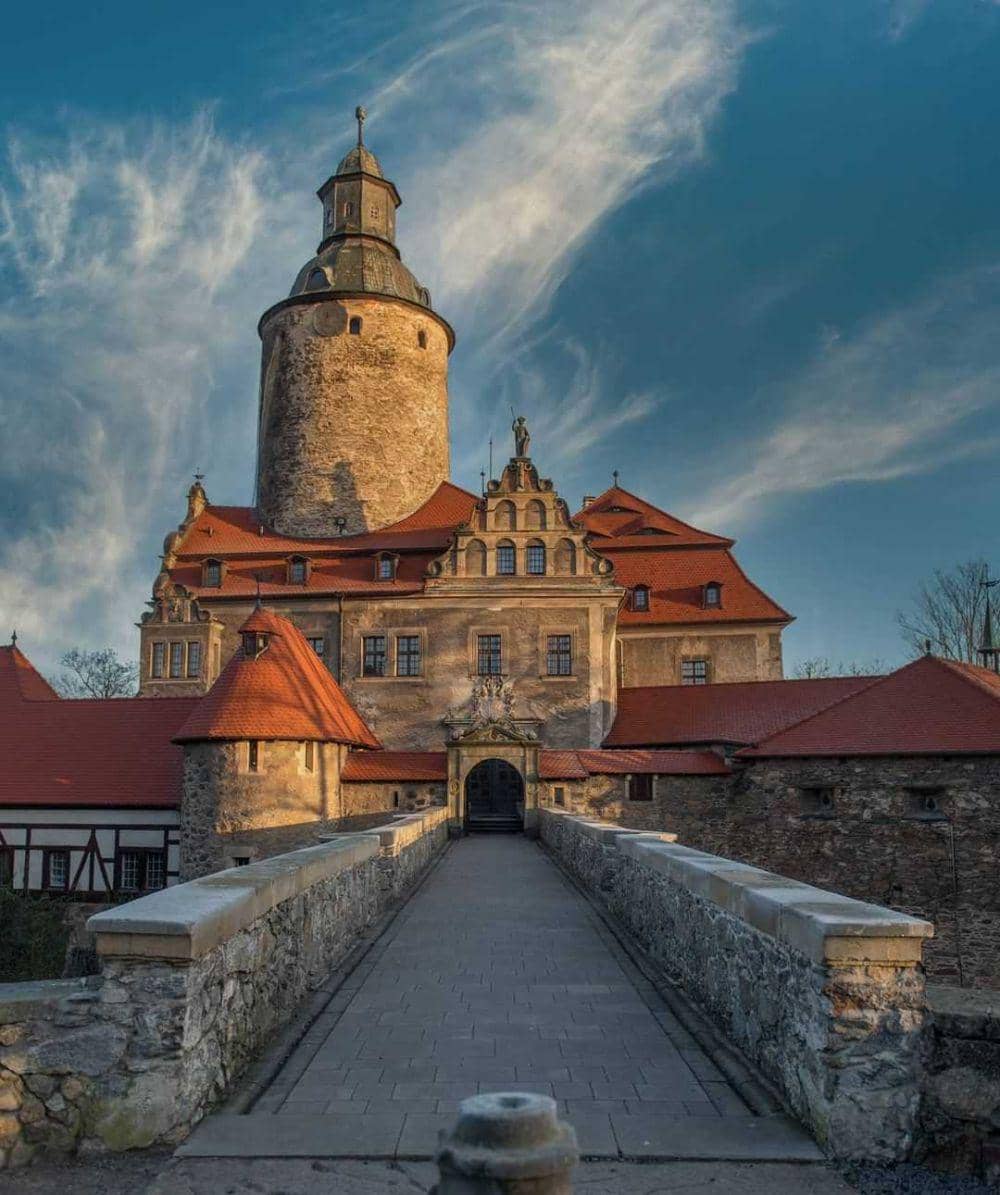 potret Czocha Castle (instagram.com/zdobyl.aerial)