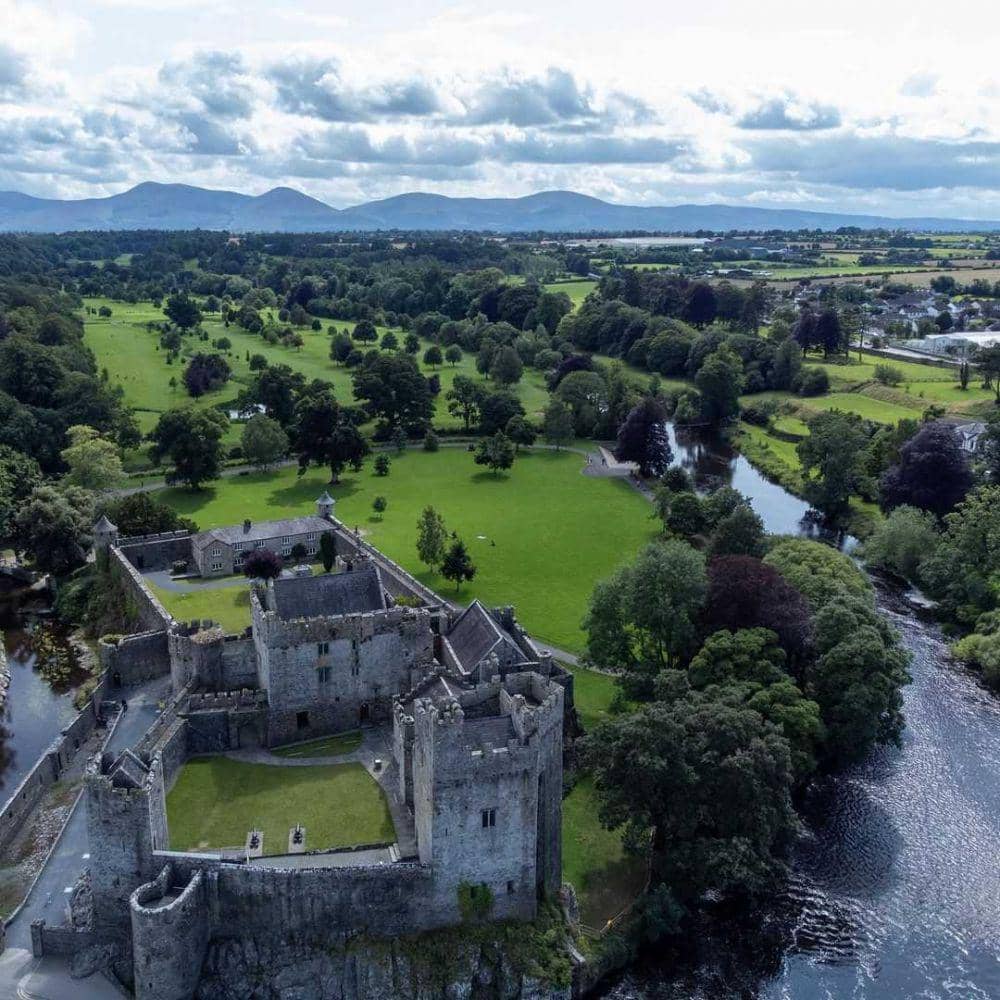 potret Cahir Castle (instagram.com/theastrowildlifeguy)