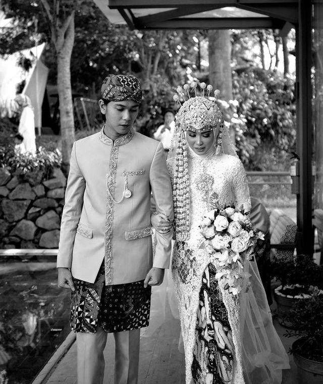 Iqbaal Ramadhan dan kakak (instagram.com/iqbaal.e)
