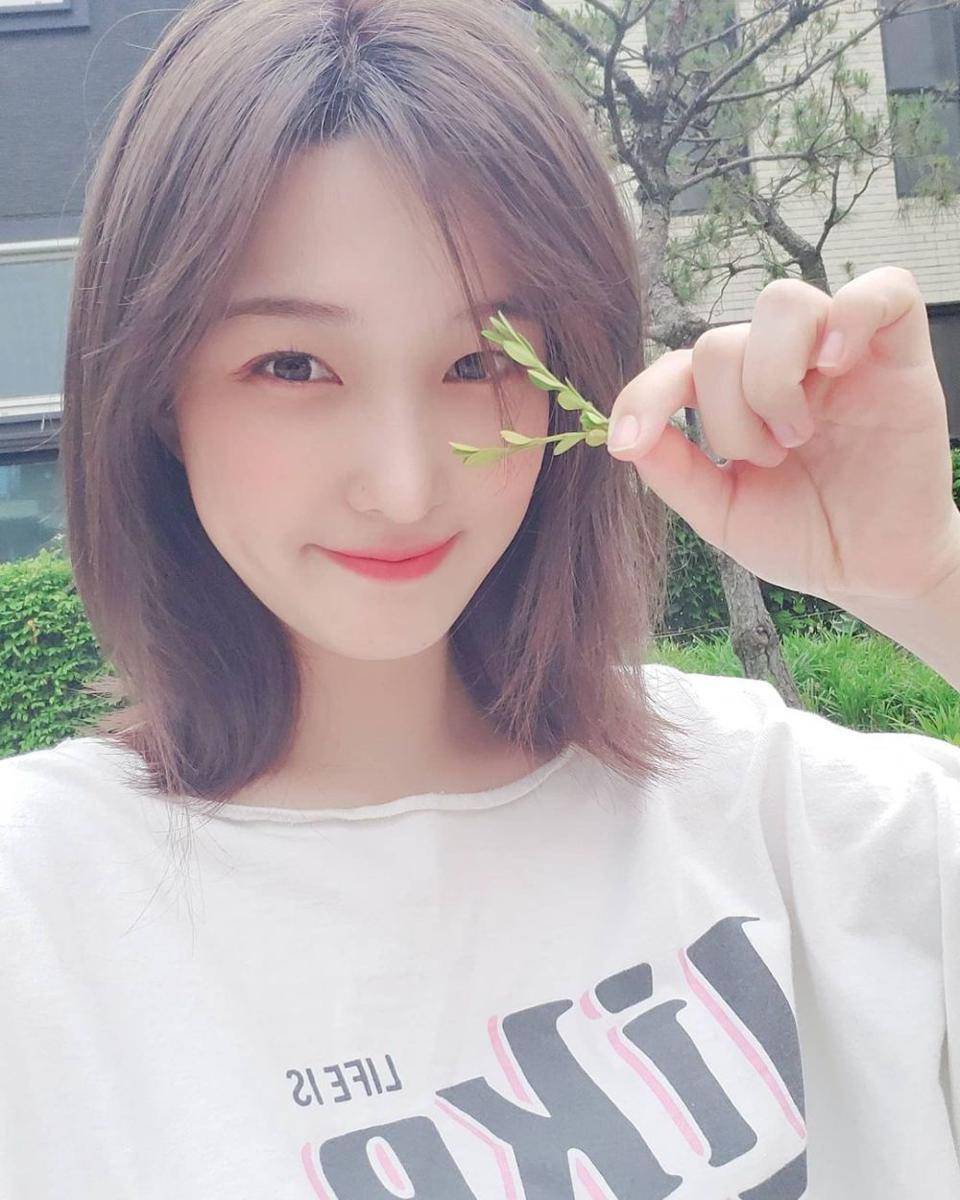 Yulhee (instagram.com/yul._.hee)