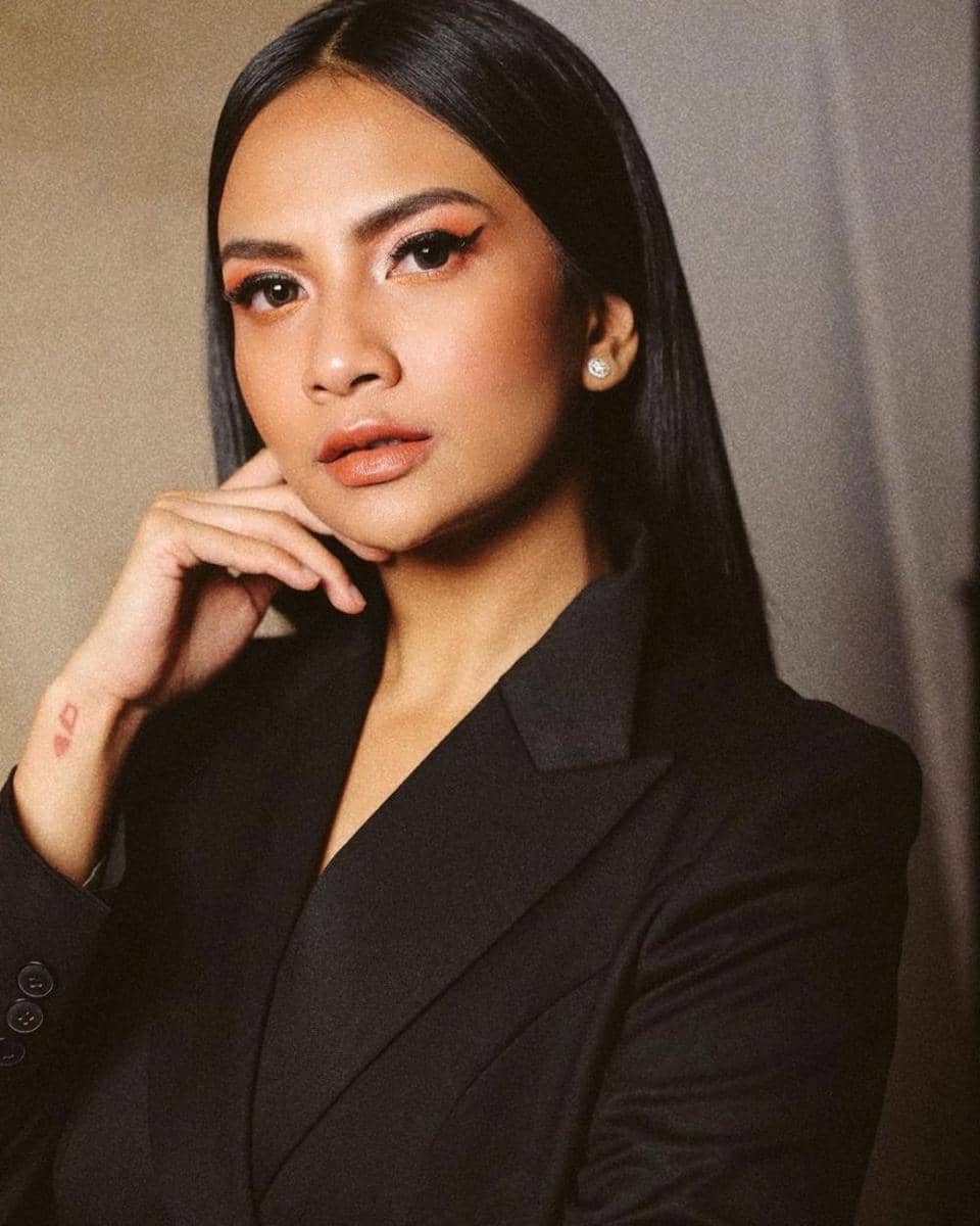 Vanessa Angel (instagram.com/vanessaangelofficial)