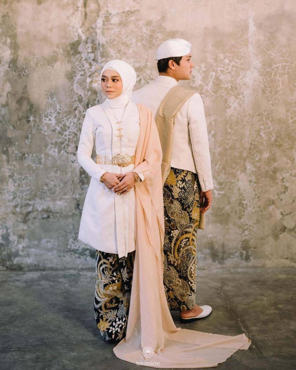 Foto prewedding tema adat Lesti Kejora dan Rizky Billar. (teinmiere via Instagram.com/ayungberinda)