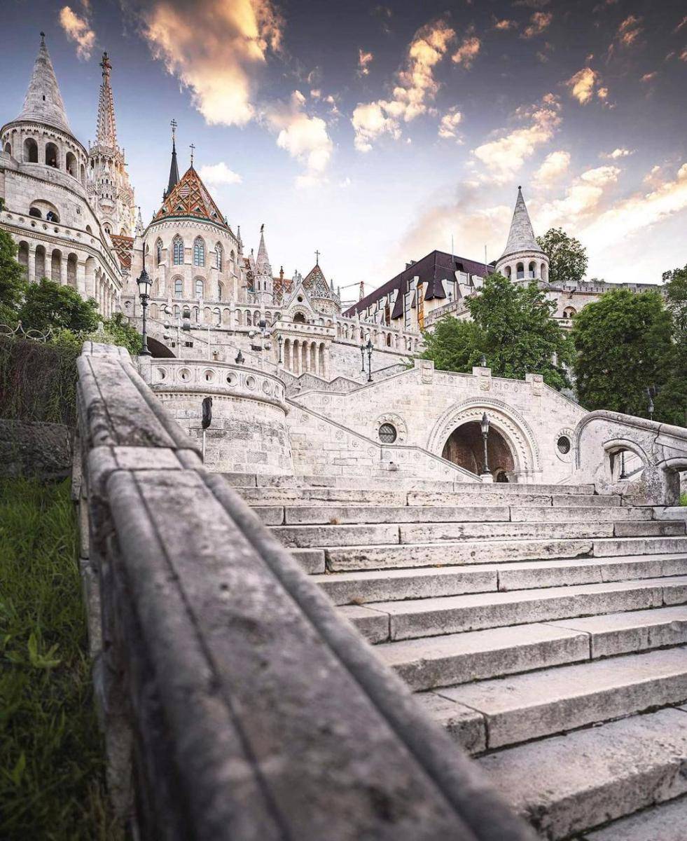 Fisherman's Bastion (instagram.com/horvath.botond))