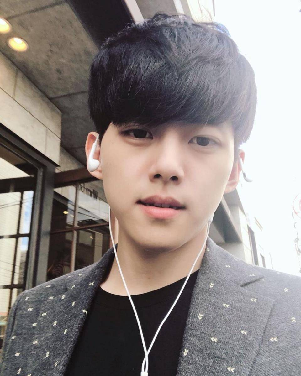 Dongho eks U-KISS (instagram.com/shinkun8_8)