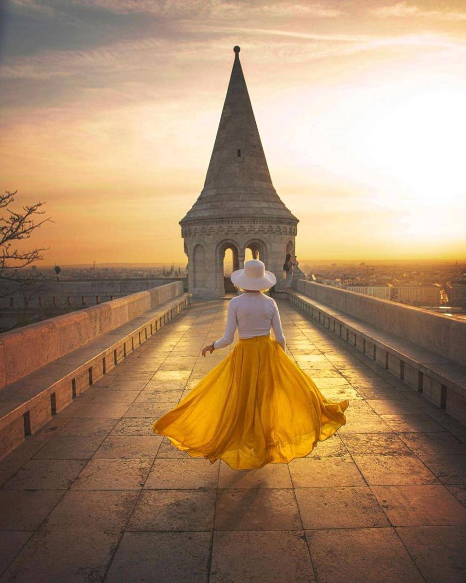 Fisherman's Bastion (instagram.com/lindaontherunofficial) )