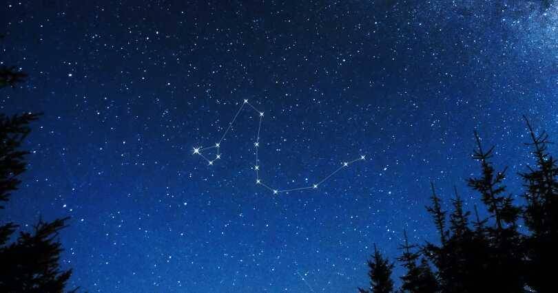 ilustrasi rasi Draco di langit malam (theplanets.org)