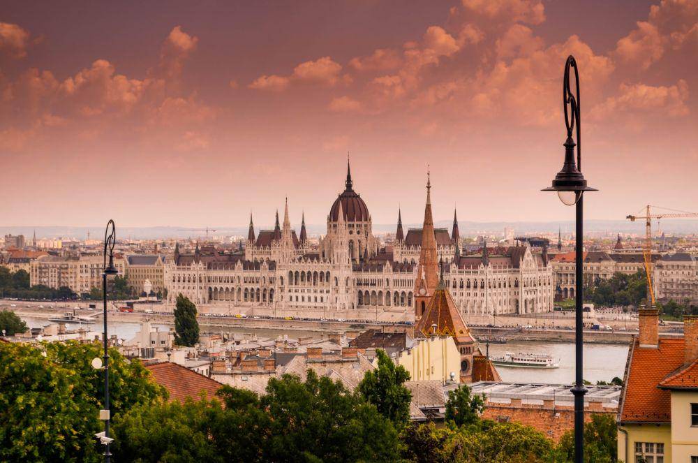 pemandangan di Fisherman's Bastion (unsplash.com/@tmbmpills)
