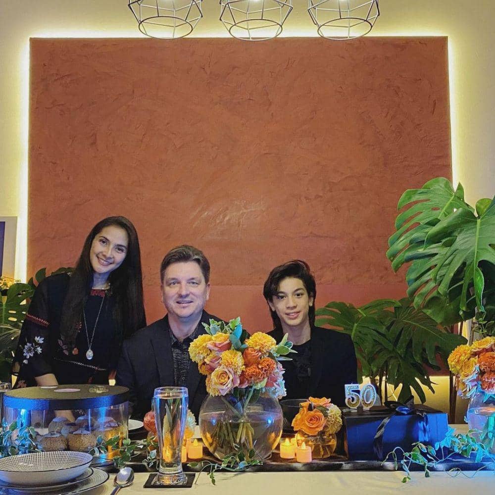 potret keluarga kecil Maudy Koesnaedi (instagram.com/maudykoesnaedi)