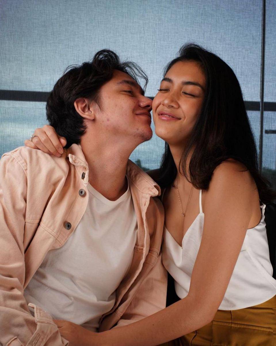 Adipati Dolken dan Canti Tachril (instagram.com/adipati)