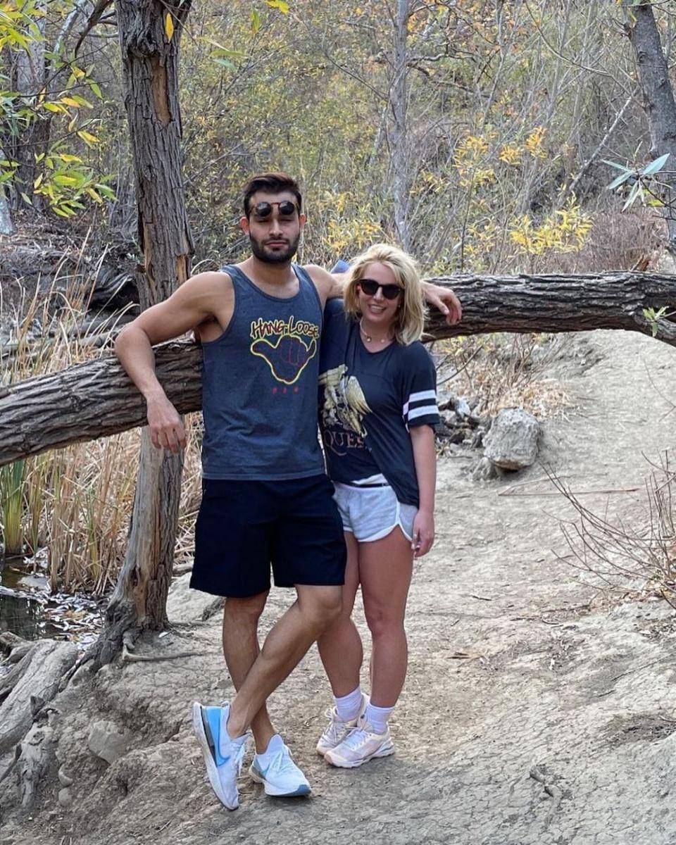 Sam Asghari, Britney Spears (instagram.com/britneyspears)