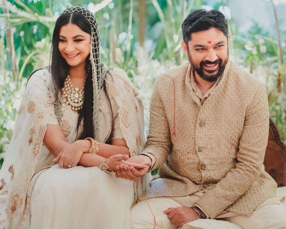 9 Artis India yang Menikah Tahun 2021, Bikin Penggemar Patah Hati!