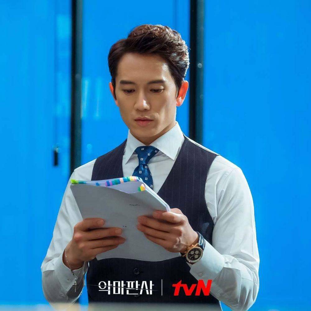 Ji Sung (instagram.com/tvndrama.official)