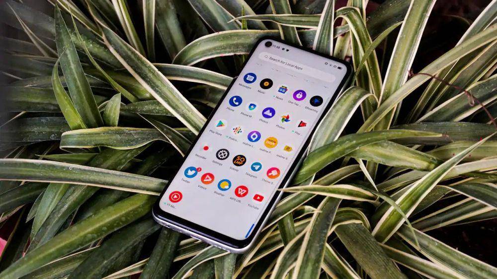 Realme Narzo 30 Pro 5G (moneycontrol.com)