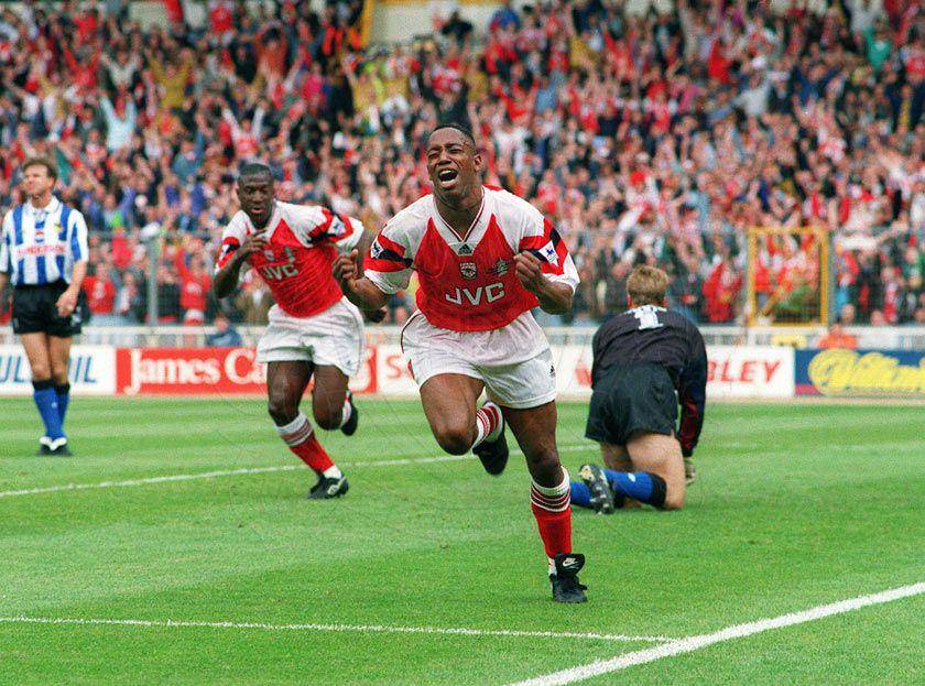 Ian Wright (redandwhitekop.com)