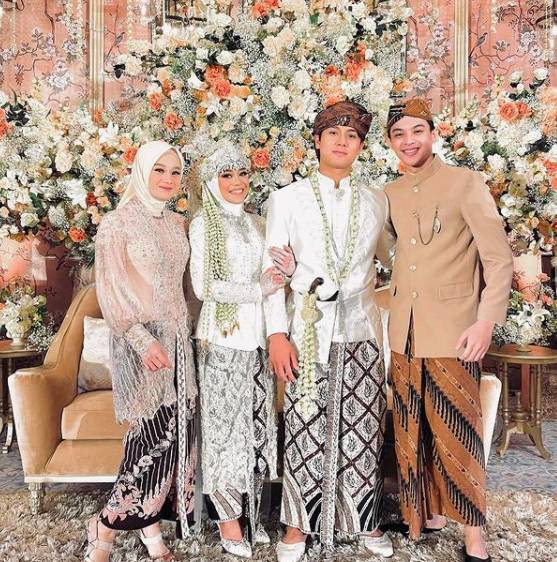 Persahabatan Dinda Hauw dan Leslar (instagram.com/dindahw)