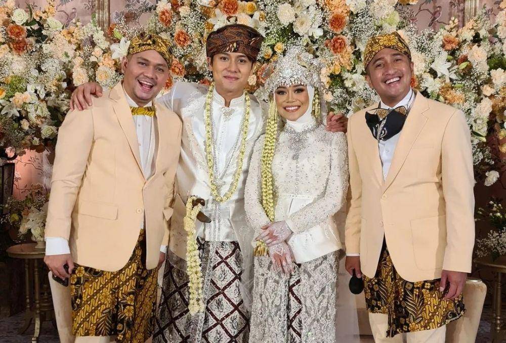 Irfan Hakim dan Indra Bekti di acara pernikahan Lesty Kejora dan Rizky Bilar(instagram.com/irfanhakim75)