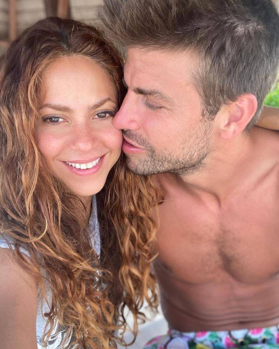 Shakira dan Gerard Pique (nstagram.com/shakira)