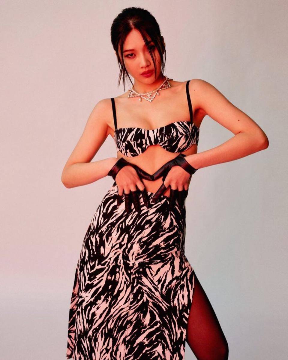 Joy Red Velvet (Instagram.com/_imyour_joy)