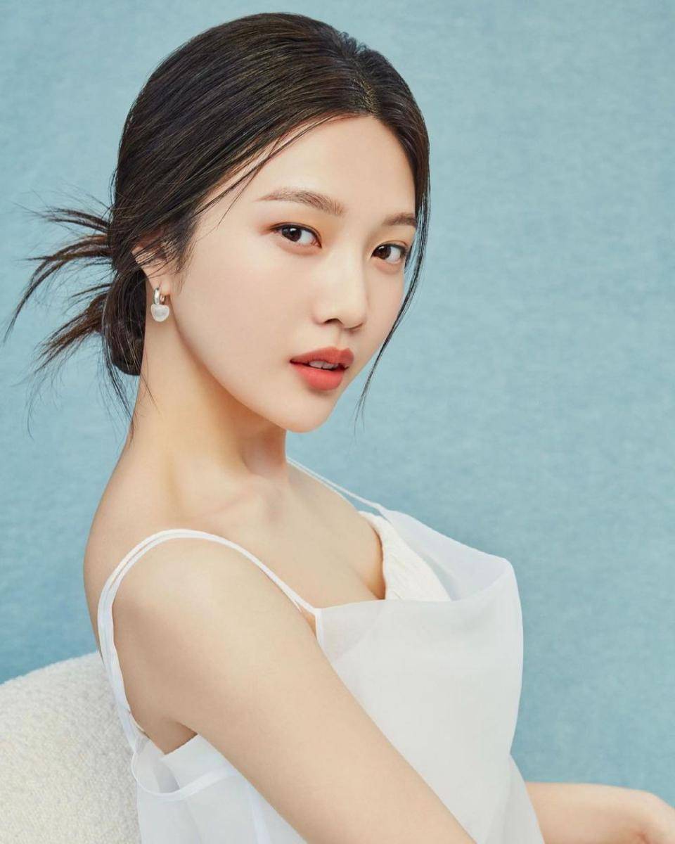 Joy Red Velvet (Instagram.com/_imyour_joy)