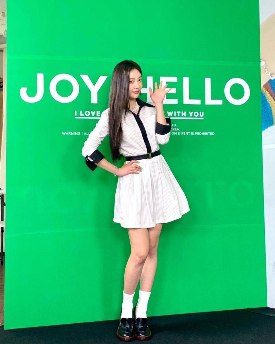 Outfit warna putih Joy (instagram.com/_imyour_joy)