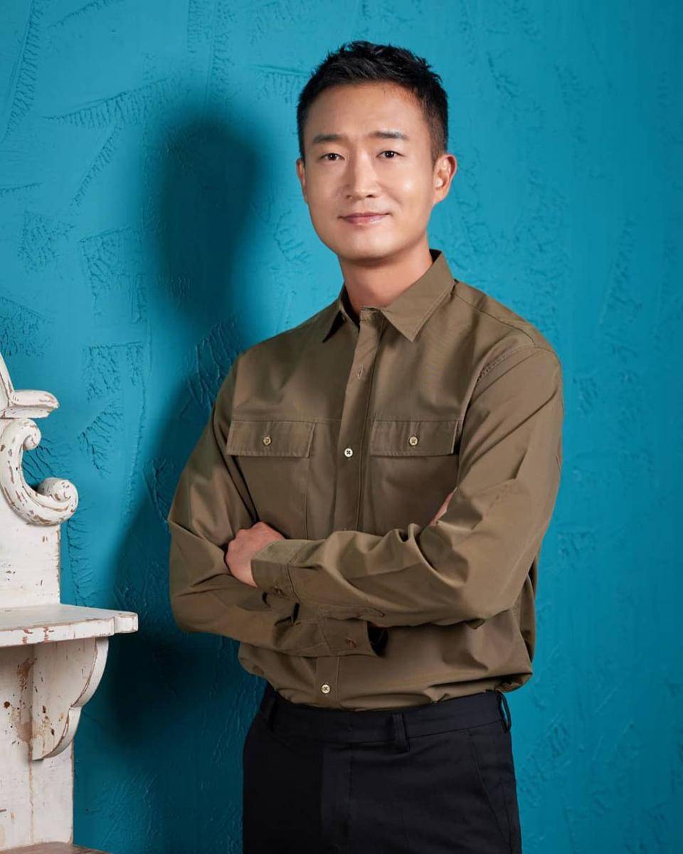 Jo Woo Jin (instagram.com/yooborn_official)