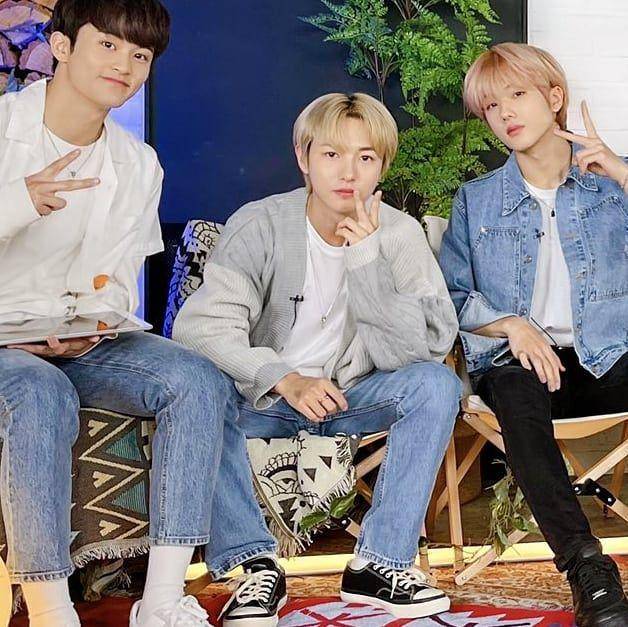 Outer ala Renjun NCT Dream (instagram.com/renjun_kasep)