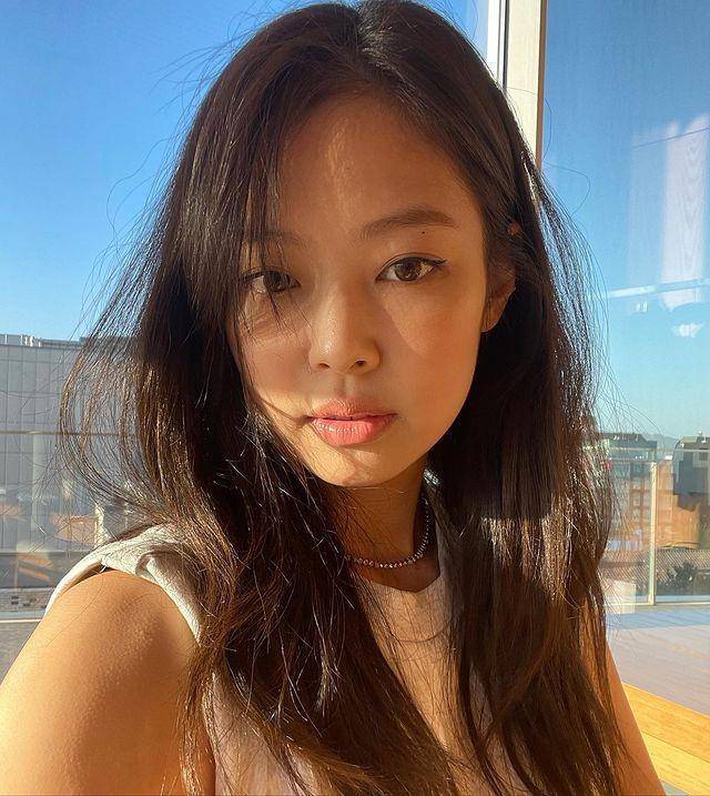 Jennie BLACKPINK (instagram.com/jennierubyjane)