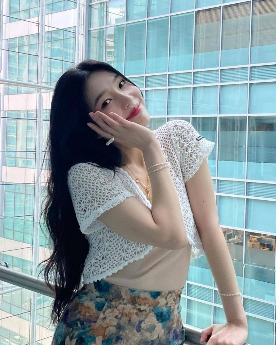 Joy Red Velvet (Instagram.com/_imyour_joy)
