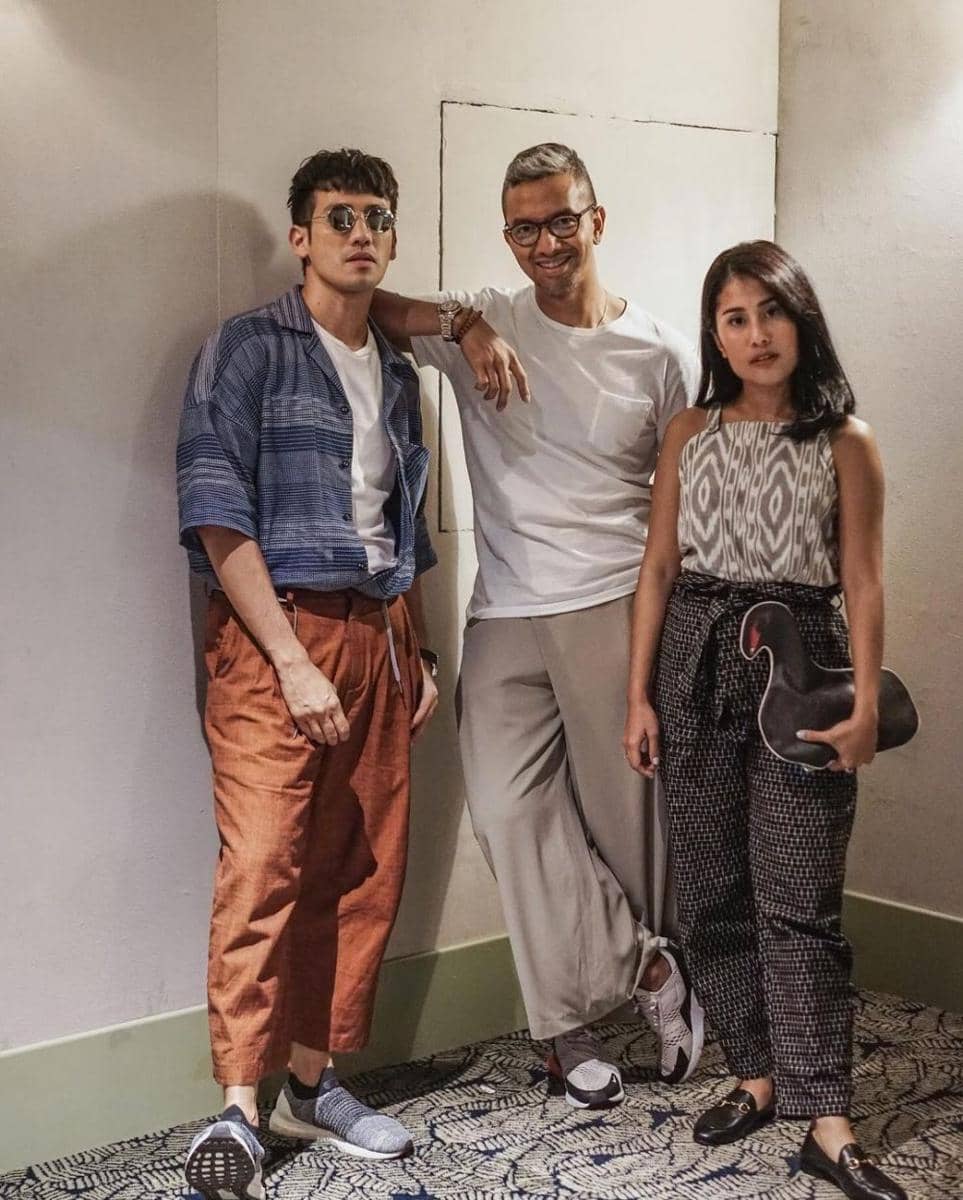 Atasan Tenun Modern untuk Kondangan (instagram.com/tarrabudiman)