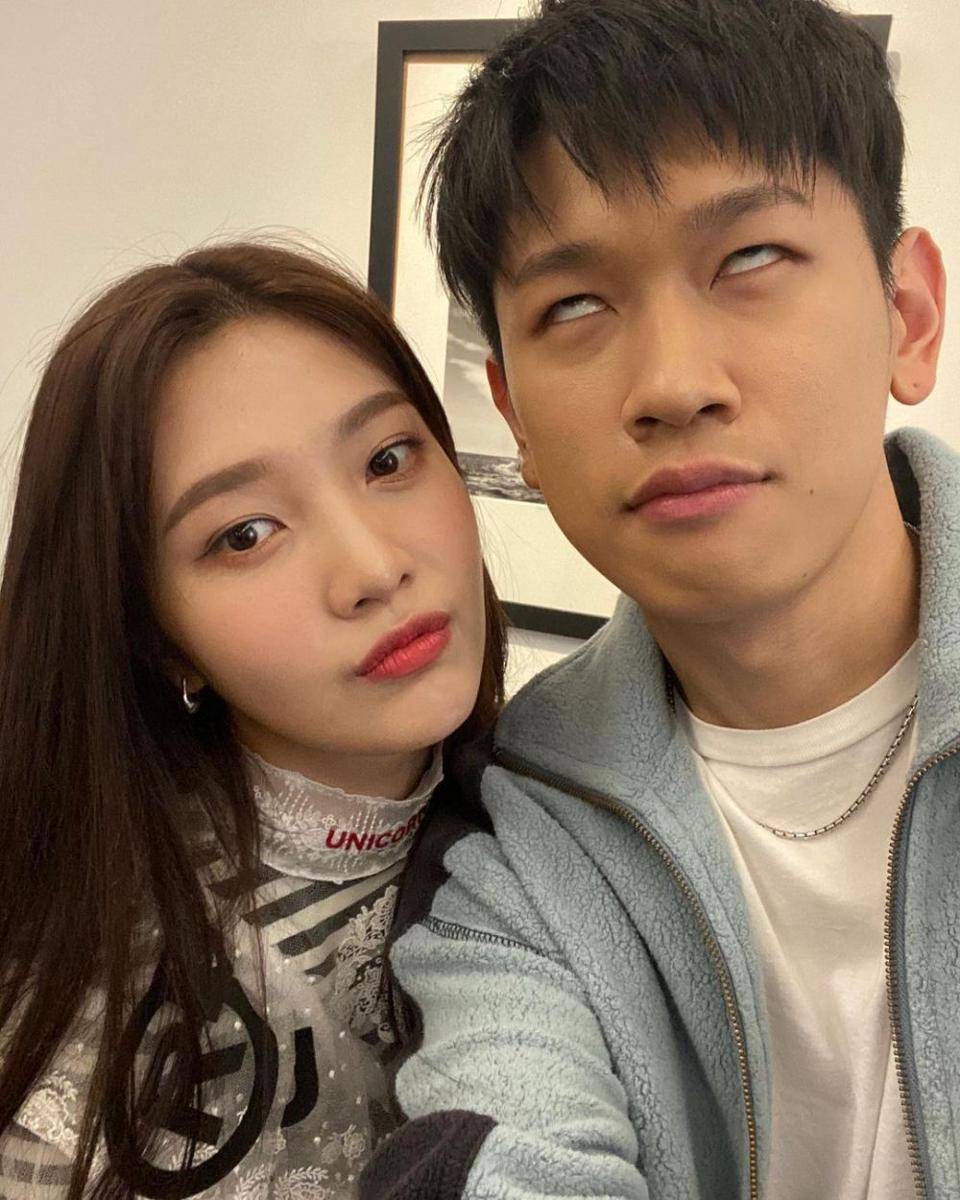 Joy Red Velvet dan Crush (instagram.com/crush9244)